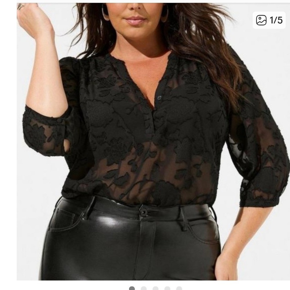 Torrid Harper Black Floral Burnout Sheer 3/4 Sleeve V-Neck Top Plus Size 2X